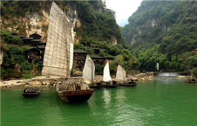 宜昌船进三峡人家旅游线路