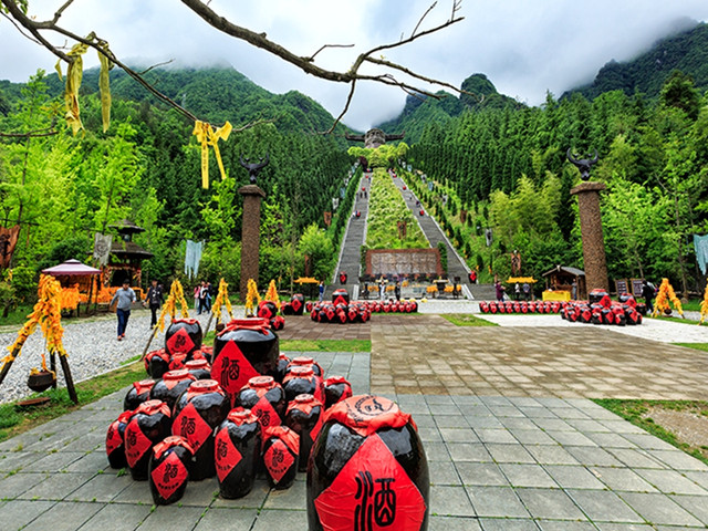重庆到宜昌神农架旅游线路