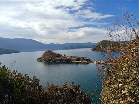 四川藏羌地区旅游景点攻略