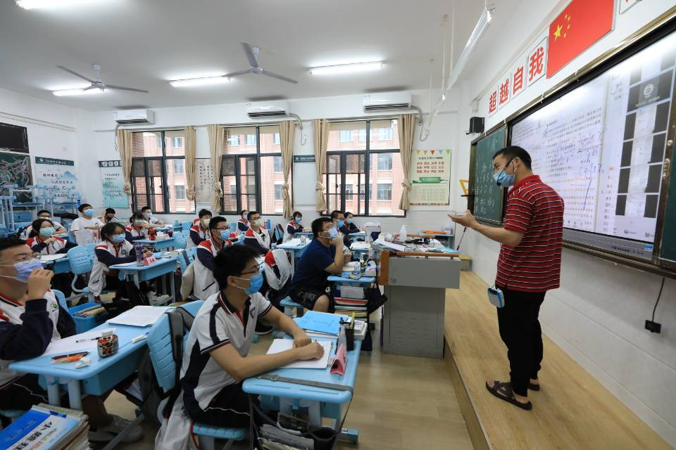 宜昌毕业年级开学复课