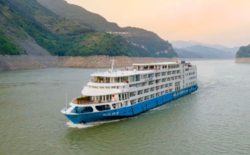 三峡旅游船