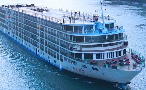 宜昌到重庆旅游船